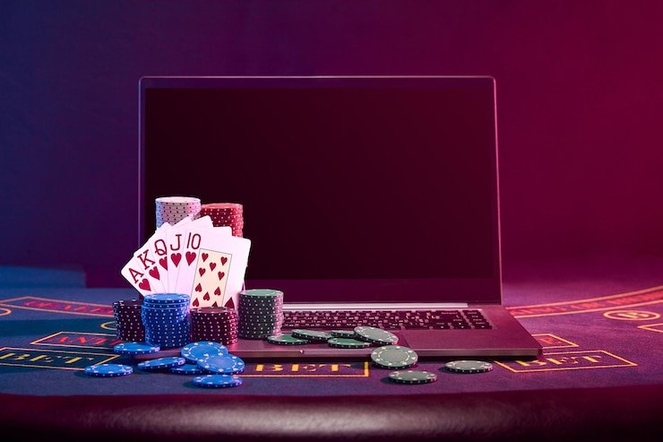Pengguna mengisi formulir pendaftaran akun di perangkat mobile di slotkamboja